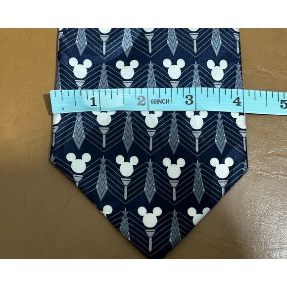 The Disney Store Golf Necktie Unisex Blue White Mickey Mouse 100% Silk Classic‎ - Picture 7 of 8